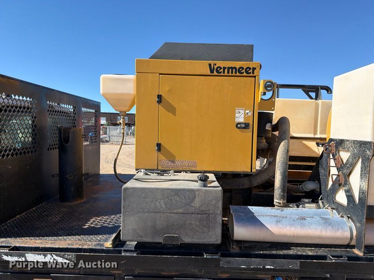 image for item FI2038 2020 Ford F550 vacuum truck