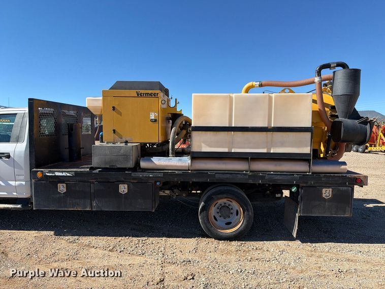 image for item FI2038 2020 Ford F550 vacuum truck