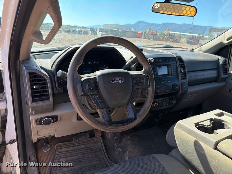 image for item FI2038 2020 Ford F550 vacuum truck