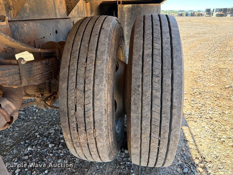 image for item FI2038 2020 Ford F550 vacuum truck