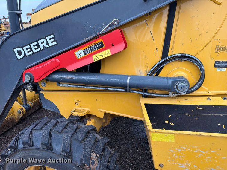 image for item FI2076 2020 John Deere 210LEP landscape tractor