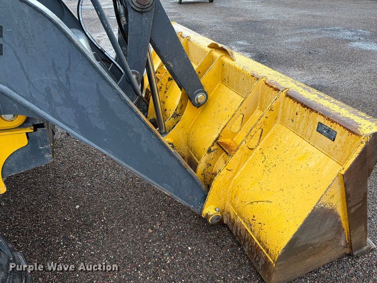 image for item FI2076 2020 John Deere 210LEP landscape tractor