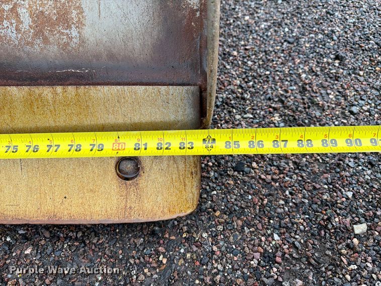 image for item FI2076 2020 John Deere 210LEP landscape tractor