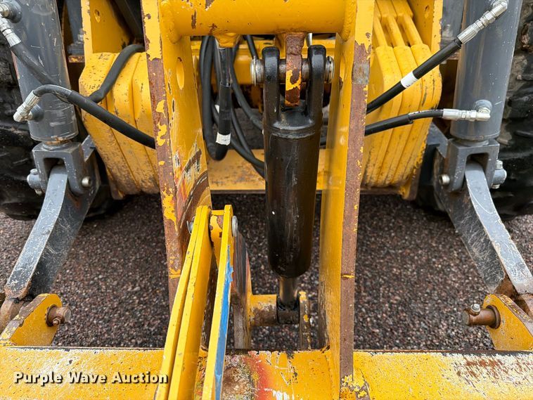 image for item FI2076 2020 John Deere 210LEP landscape tractor