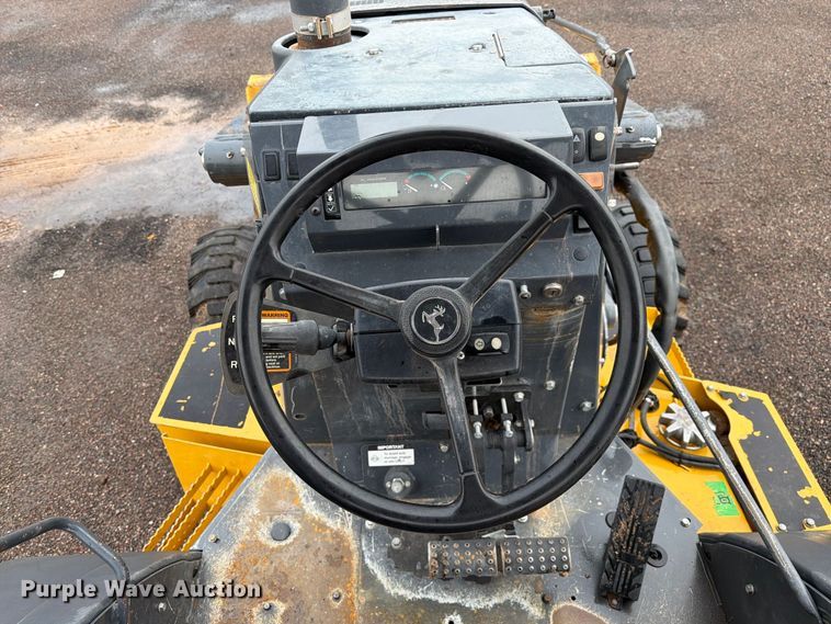 image for item FI2076 2020 John Deere 210LEP landscape tractor