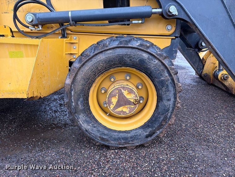 image for item FI2076 2020 John Deere 210LEP landscape tractor