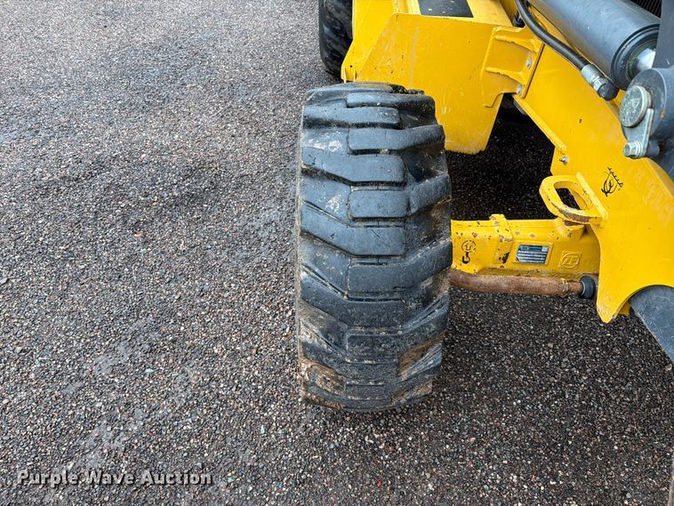 image for item FI2076 2020 John Deere 210LEP landscape tractor