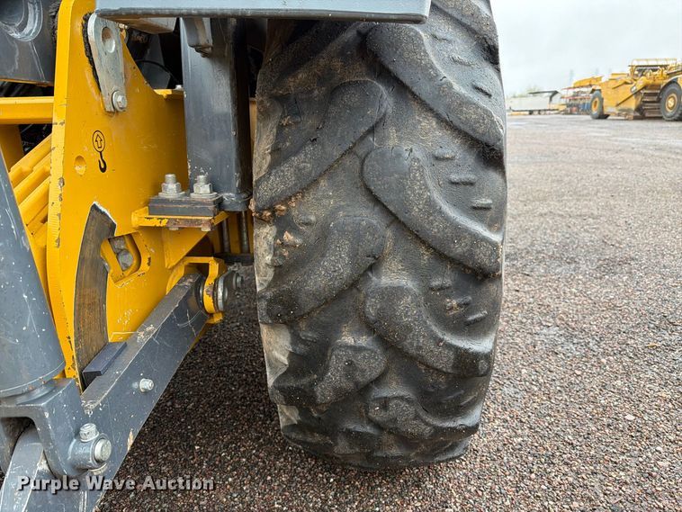 image for item FI2076 2020 John Deere 210LEP landscape tractor