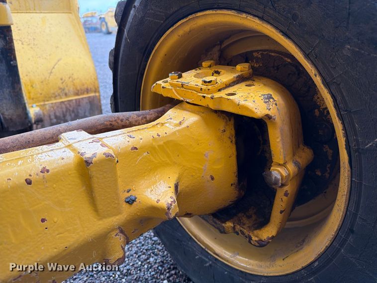image for item FI2076 2020 John Deere 210LEP landscape tractor