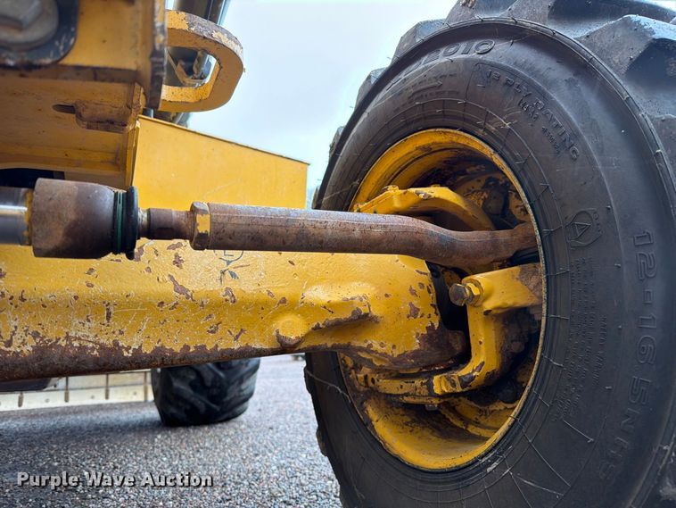 image for item FI2076 2020 John Deere 210LEP landscape tractor