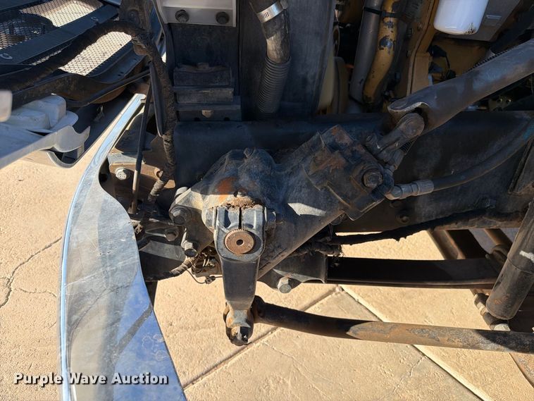 image for item FI2086 2005 Ford F650 dump truck