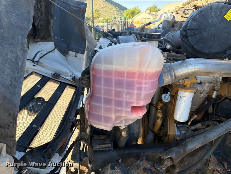 image for item FI2086 2005 Ford F650 dump truck