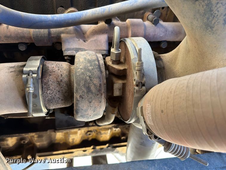 image for item FI2086 2005 Ford F650 dump truck