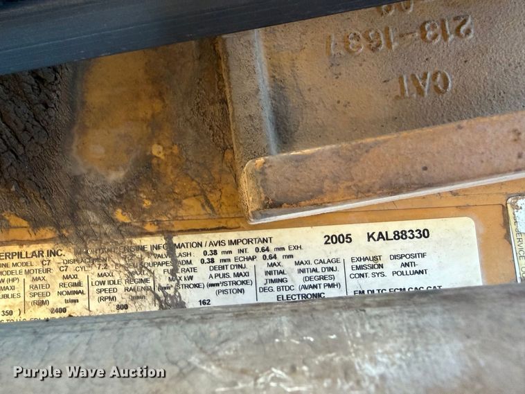 image for item FI2086 2005 Ford F650 dump truck