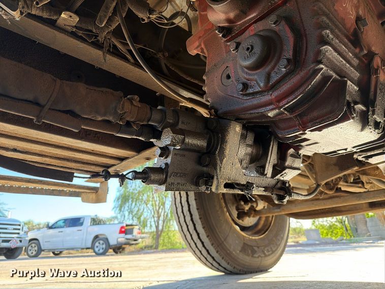 image for item FI2086 2005 Ford F650 dump truck