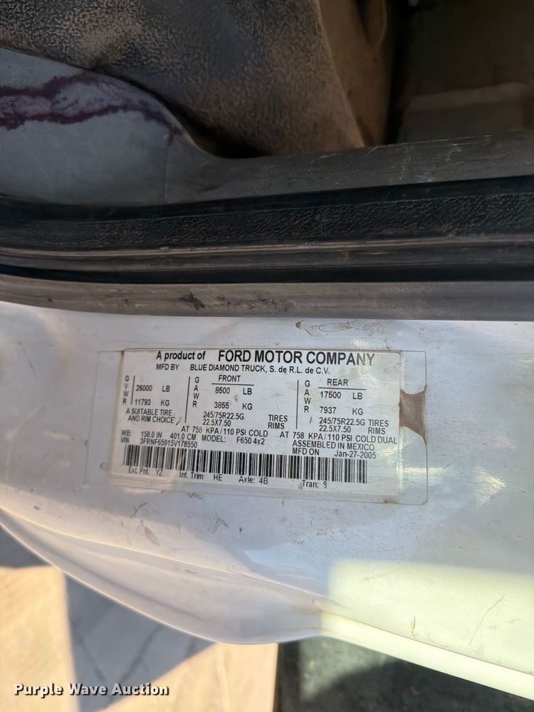 image for item FI2086 2005 Ford F650 dump truck