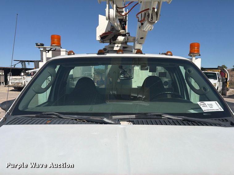 image for item FI2089 2007 Ford F550 bucket truck