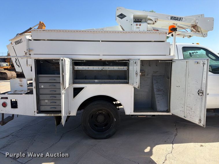 image for item FI2089 2007 Ford F550 bucket truck