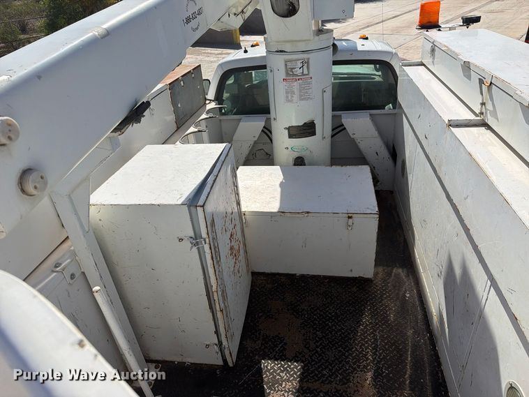 image for item FI2089 2007 Ford F550 bucket truck