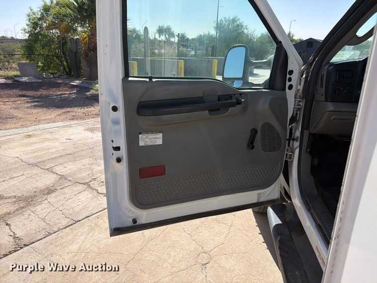 image for item FI2089 2007 Ford F550 bucket truck