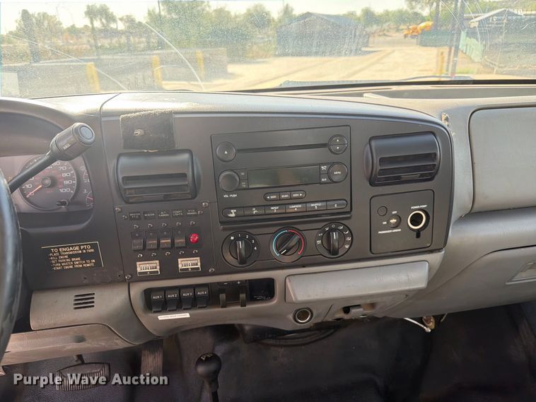 image for item FI2089 2007 Ford F550 bucket truck