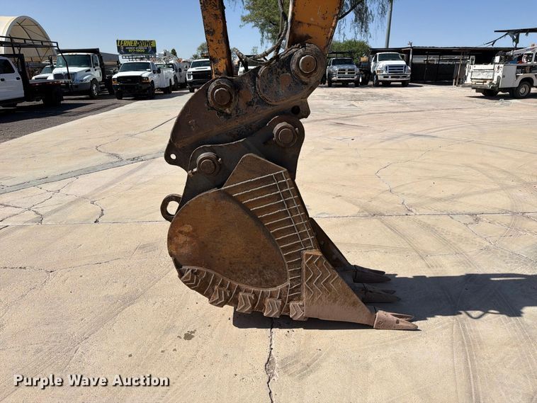 image for item FI2093 2014 Case CX210C excavator