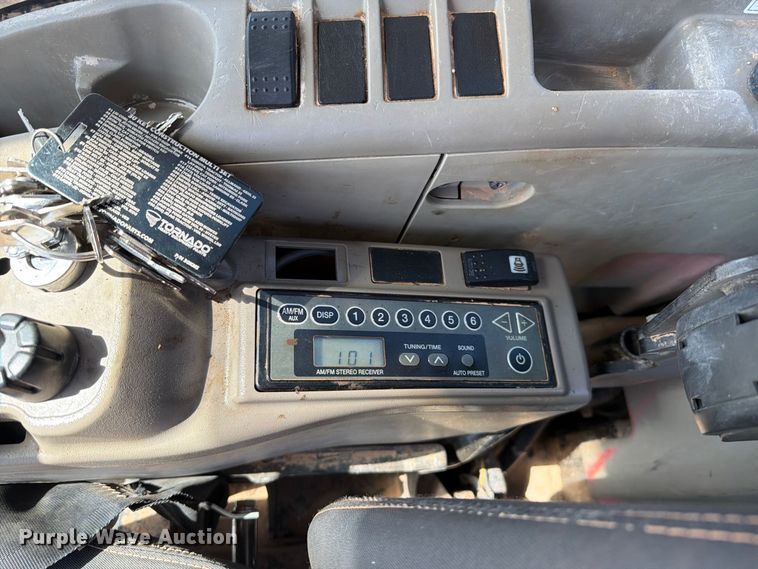 image for item FI2093 2014 Case CX210C excavator