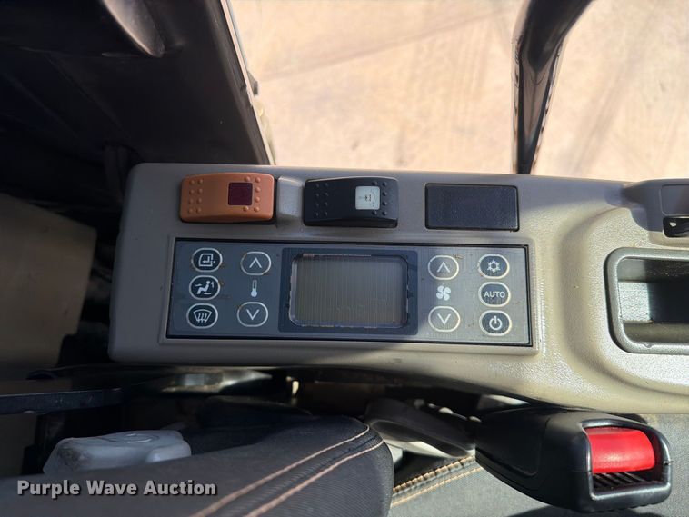 image for item FI2093 2014 Case CX210C excavator