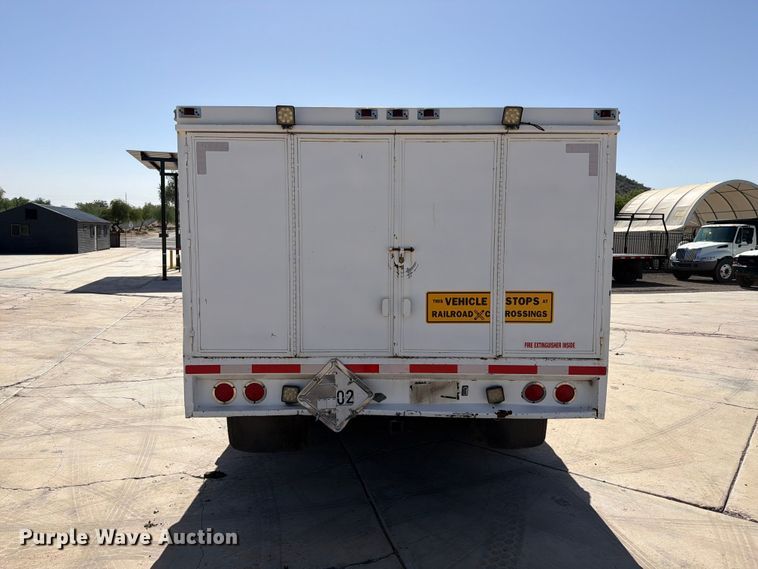 image for item FI2094 2005 Ford F750 fuel truck