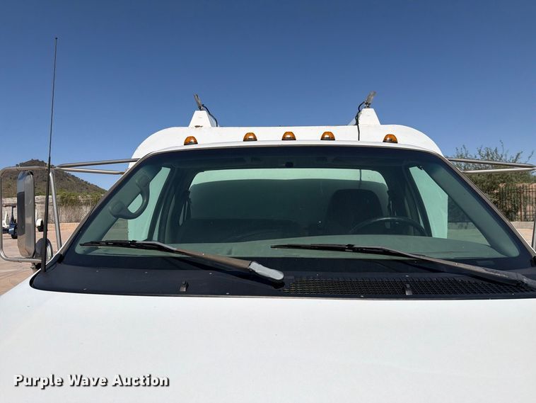 image for item FI2094 2005 Ford F750 fuel truck