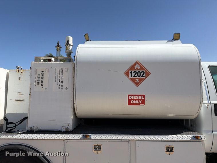image for item FI2094 2005 Ford F750 fuel truck