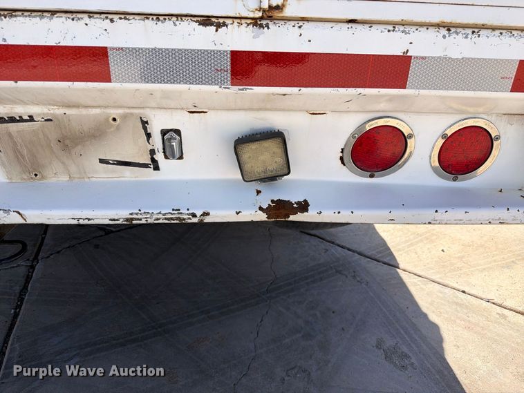 image for item FI2094 2005 Ford F750 fuel truck
