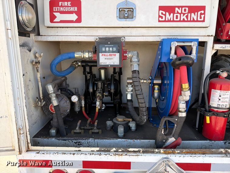 image for item FI2094 2005 Ford F750 fuel truck