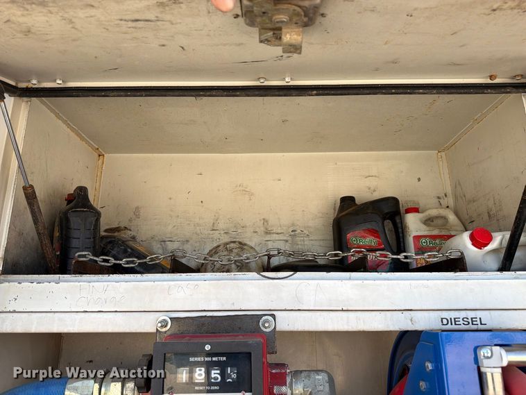 image for item FI2094 2005 Ford F750 fuel truck