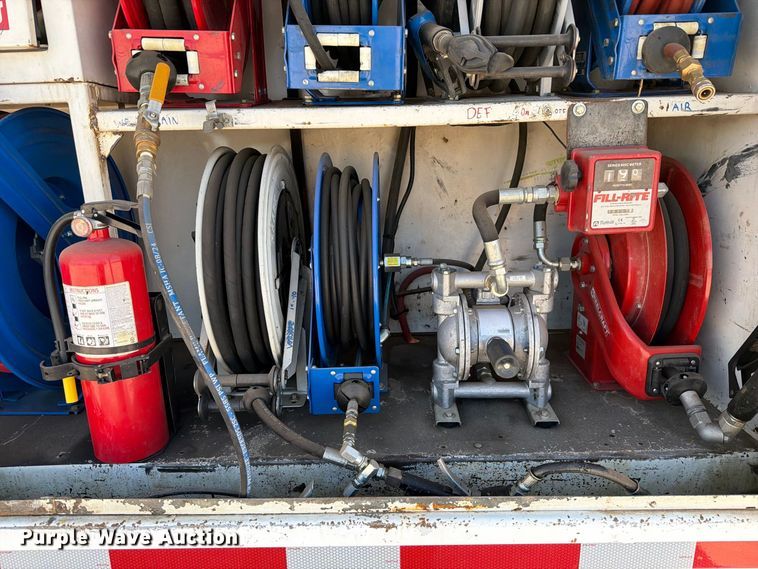 image for item FI2094 2005 Ford F750 fuel truck