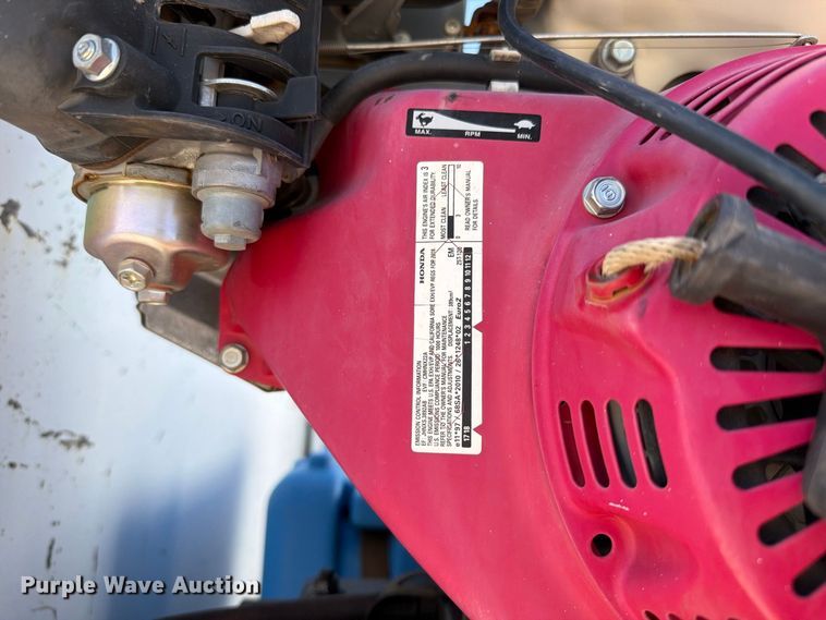 image for item FI2094 2005 Ford F750 fuel truck