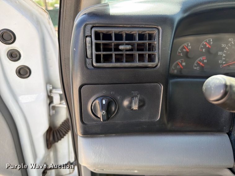 image for item FI2094 2005 Ford F750 fuel truck