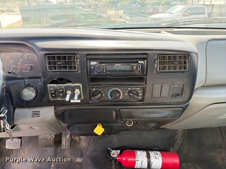 image for item FI2094 2005 Ford F750 fuel truck