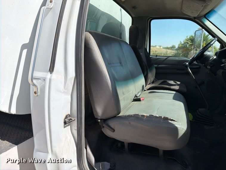 image for item FI2094 2005 Ford F750 fuel truck