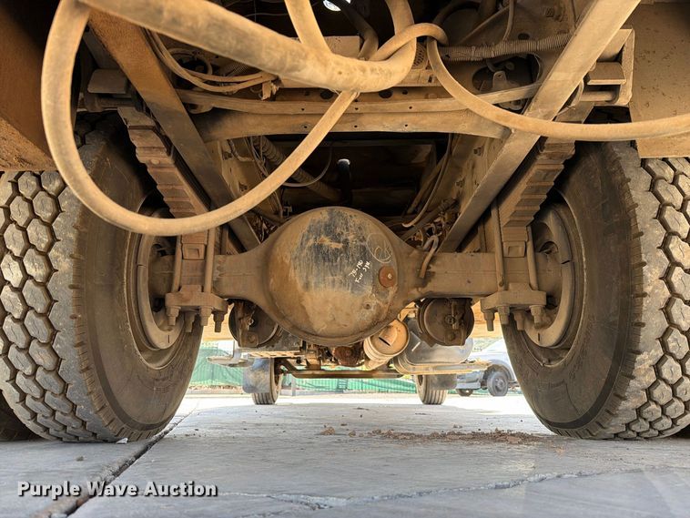 image for item FI2094 2005 Ford F750 fuel truck