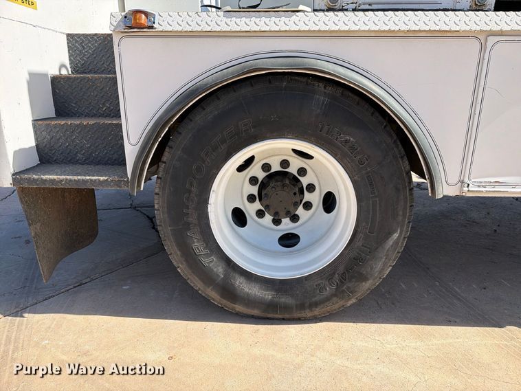 image for item FI2094 2005 Ford F750 fuel truck