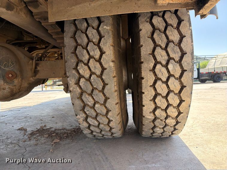 image for item FI2094 2005 Ford F750 fuel truck
