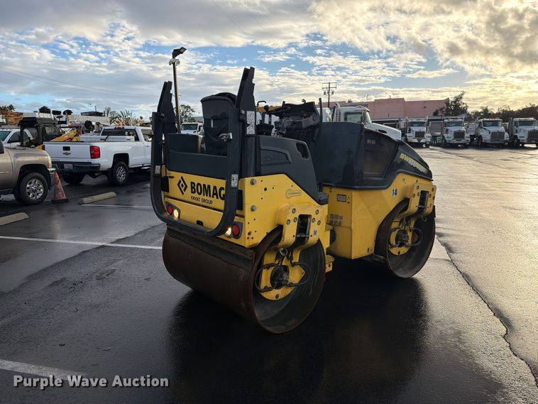 image for item FI2096 2017 Bomag BW 138 AD-5 double drum vibratory roller