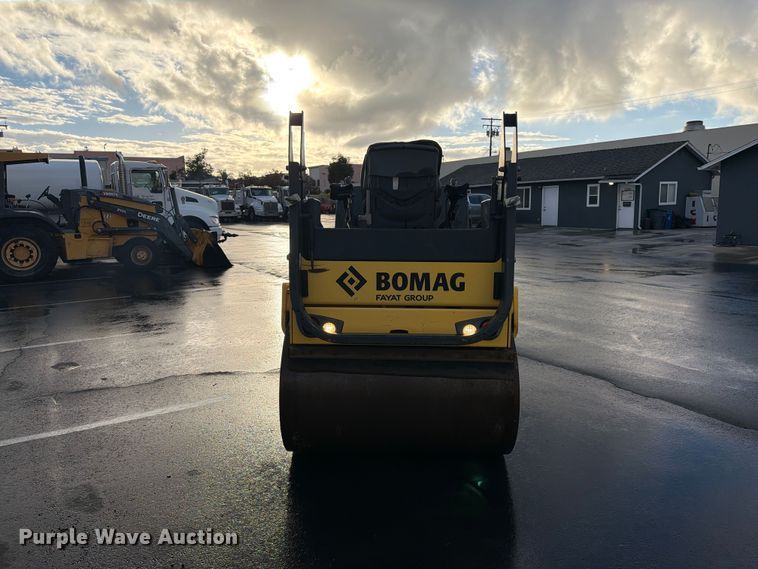 image for item FI2096 2017 Bomag BW 138 AD-5 double drum vibratory roller