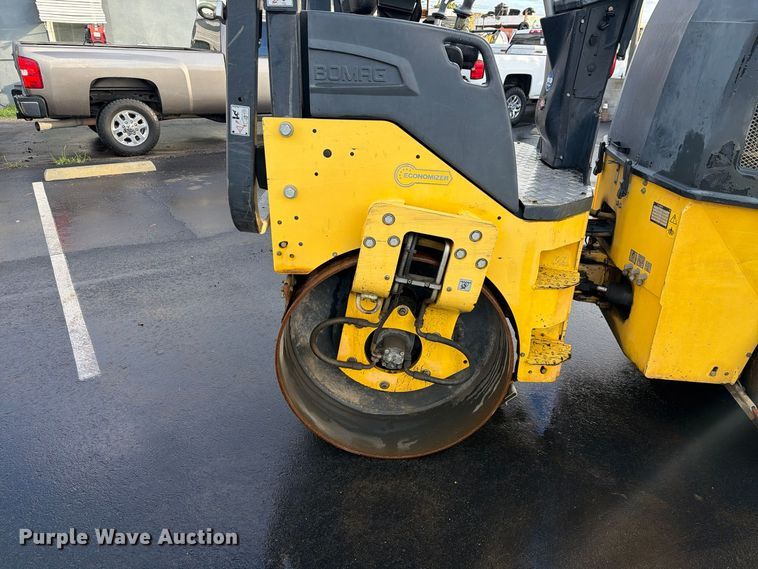 image for item FI2096 2017 Bomag BW 138 AD-5 double drum vibratory roller