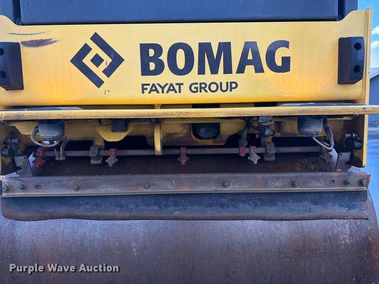 image for item FI2096 2017 Bomag BW 138 AD-5 double drum vibratory roller