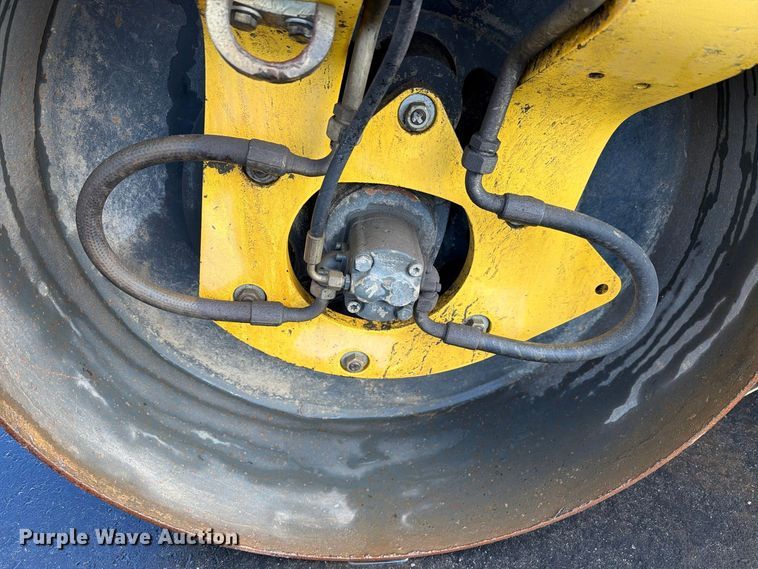 image for item FI2096 2017 Bomag BW 138 AD-5 double drum vibratory roller