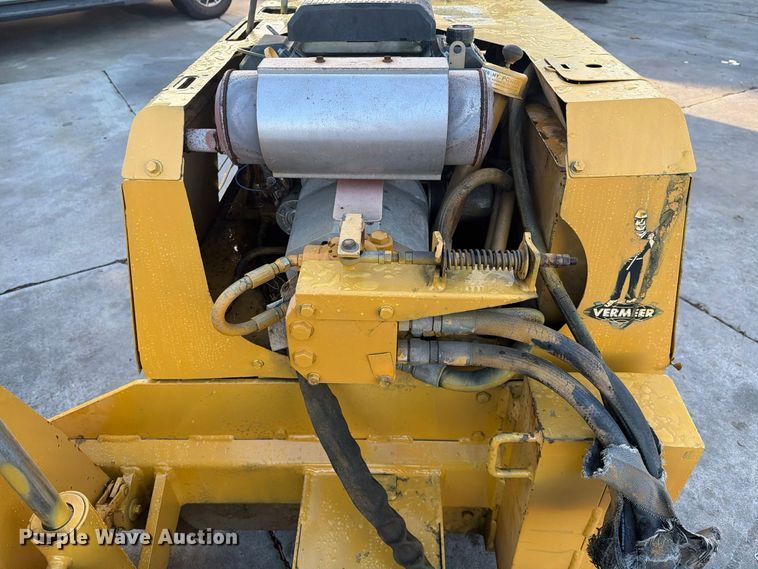 image for item FI2102 Vermeer V-1550 trencher