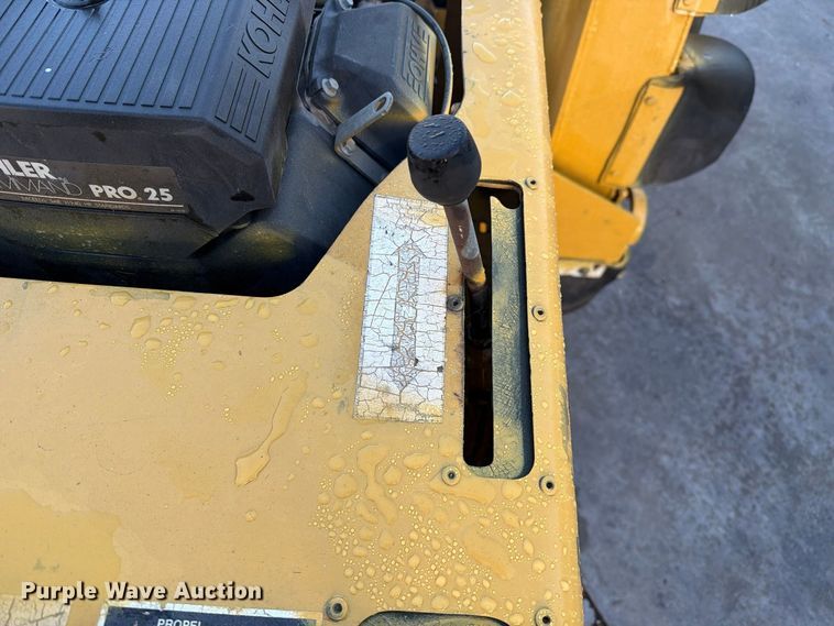 image for item FI2102 Vermeer V-1550 trencher