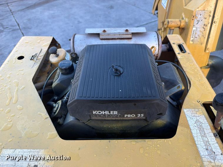 image for item FI2102 Vermeer V-1550 trencher